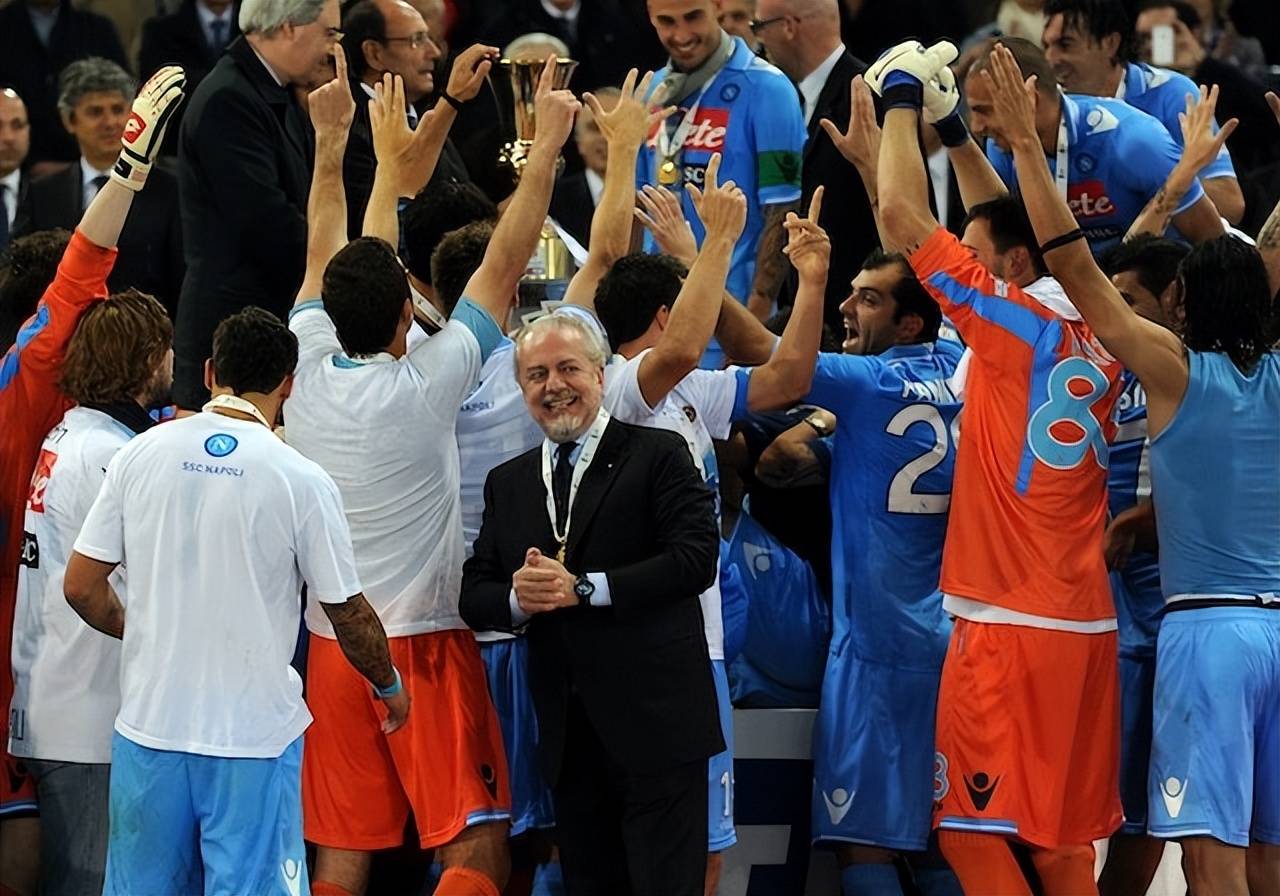 九游体育官网-卡列洪小球迷