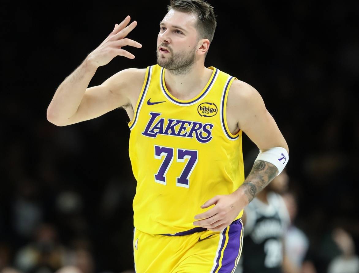 nba湖人队太阳
